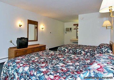 Rodeway Inn โคลด์วอเตอร์ ภายนอก รูปภาพ