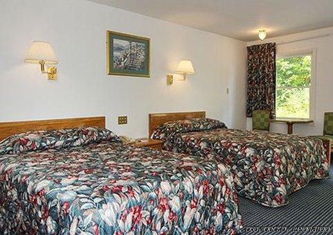 Rodeway Inn โคลด์วอเตอร์ ภายนอก รูปภาพ